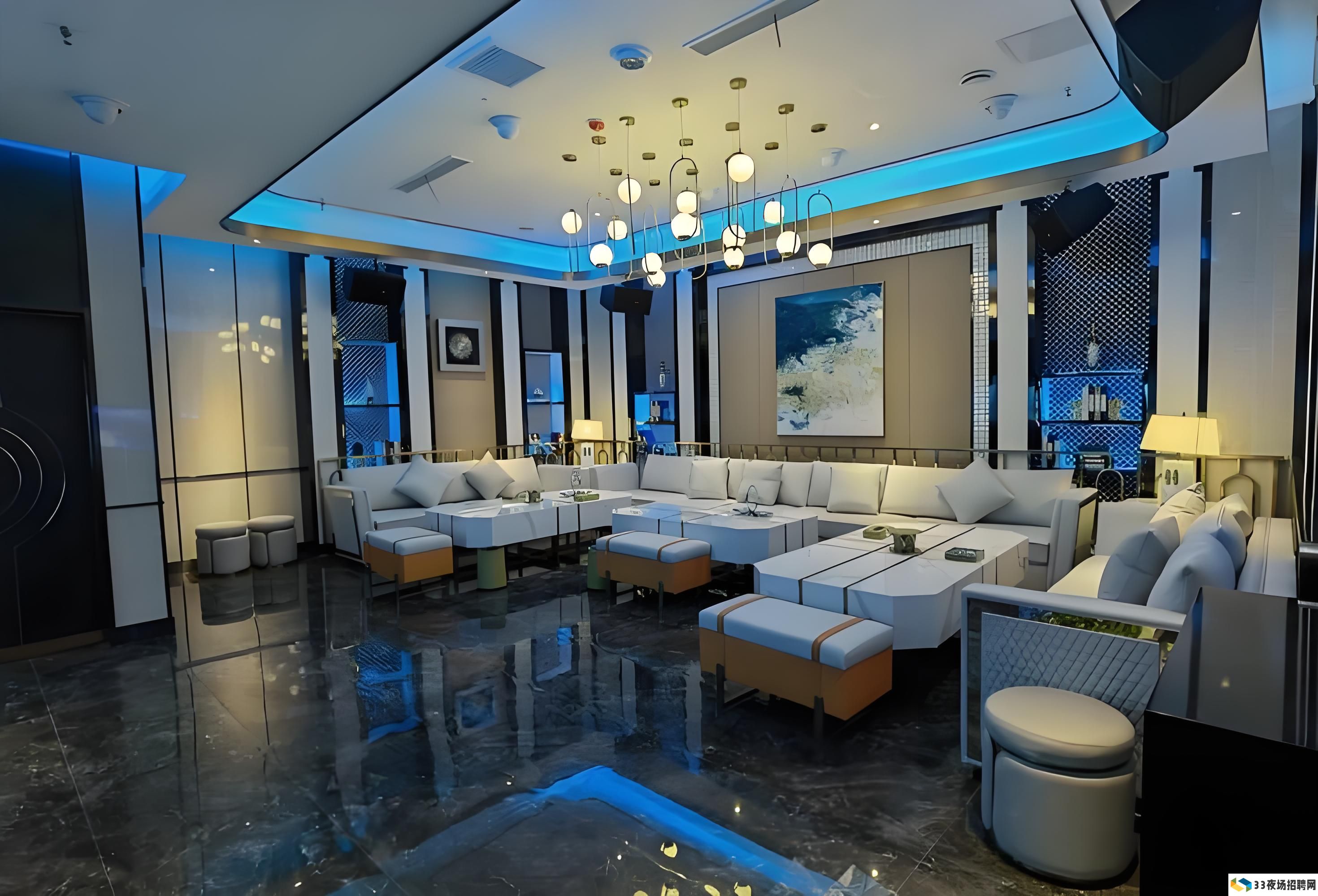 揭秘石家庄酒吧招牌鸡尾酒的创意故事：年轻人的独特体验